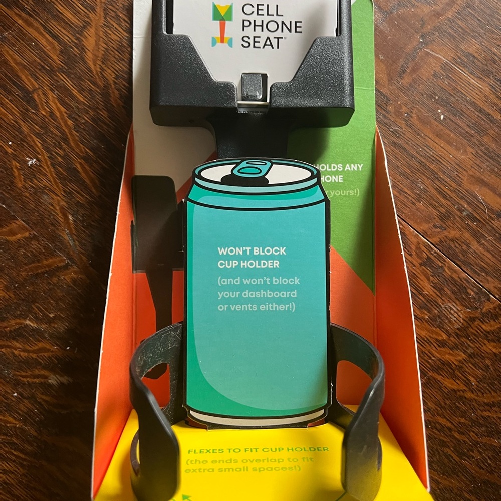 Set of 2 NIB Cell phone Seat Hands Free Holders